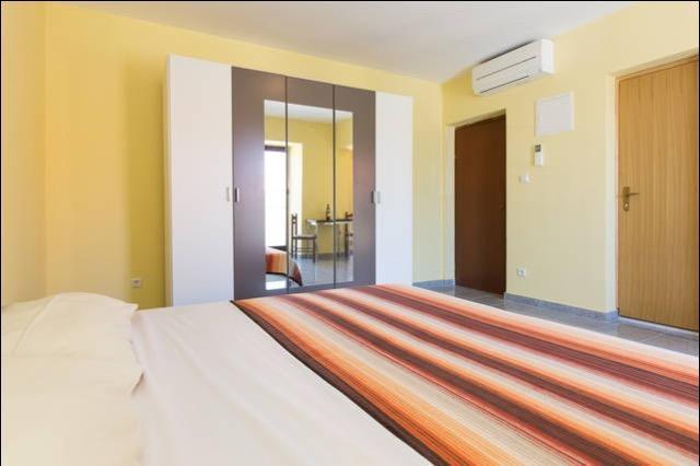 Triglav Studio Apartments Punat Exterior foto