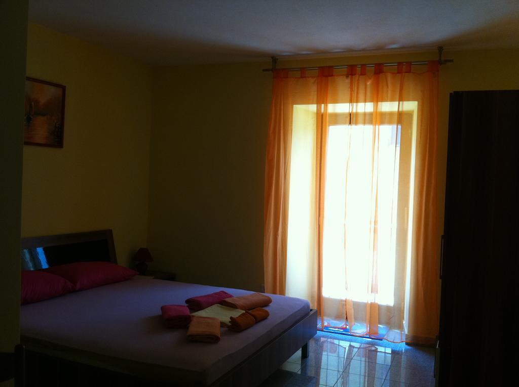 Triglav Studio Apartments Punat Exterior foto